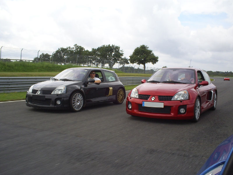 megane_rs_087005.jpg