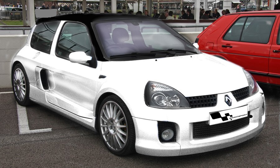 clio v6 blanche.jpg