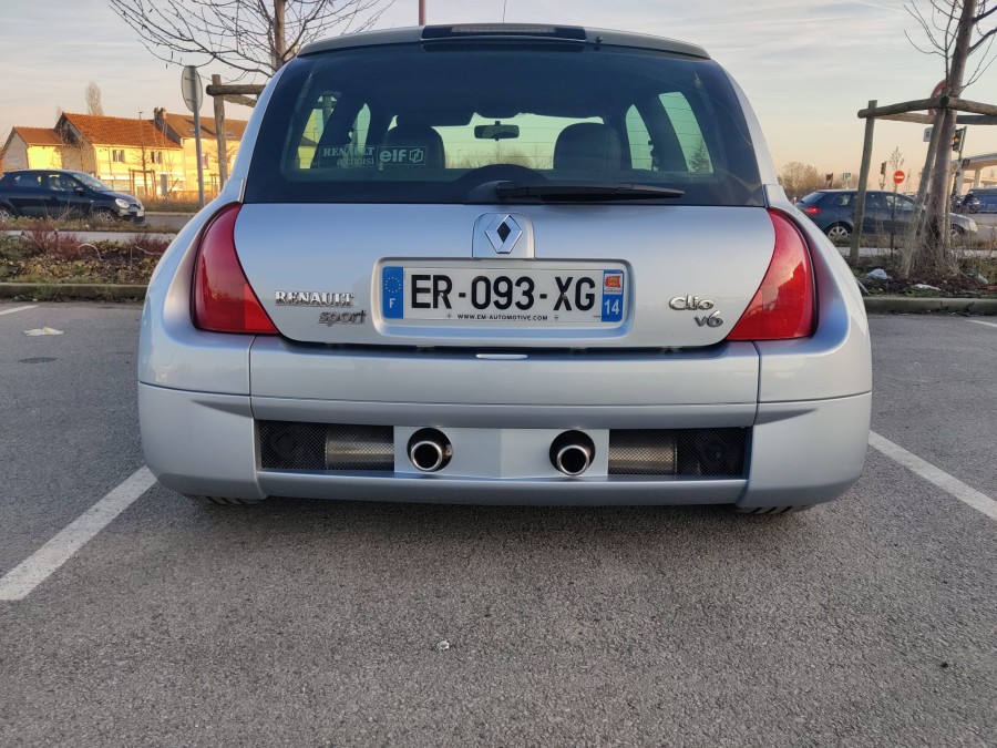 ff81f4e4-57ef-4bab-8939-7ac15f173390.jpg