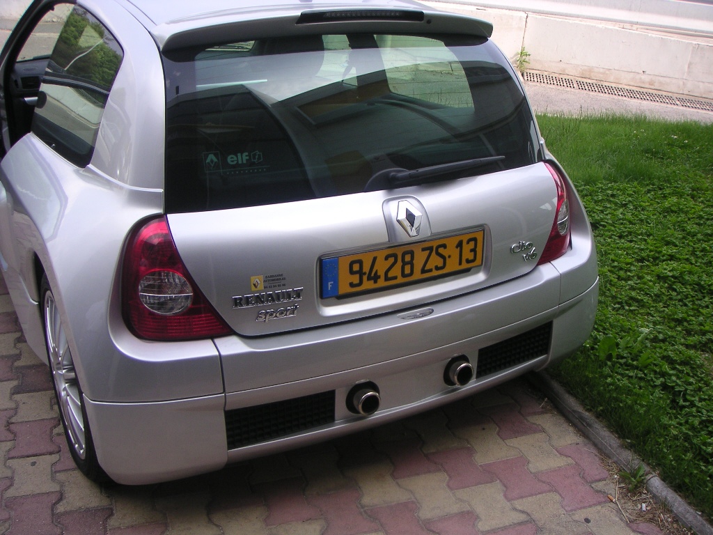 ds_CLIO V6 009.jpg