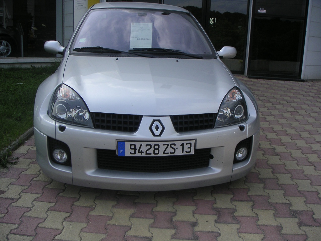 ds_CLIO V6 003.jpg