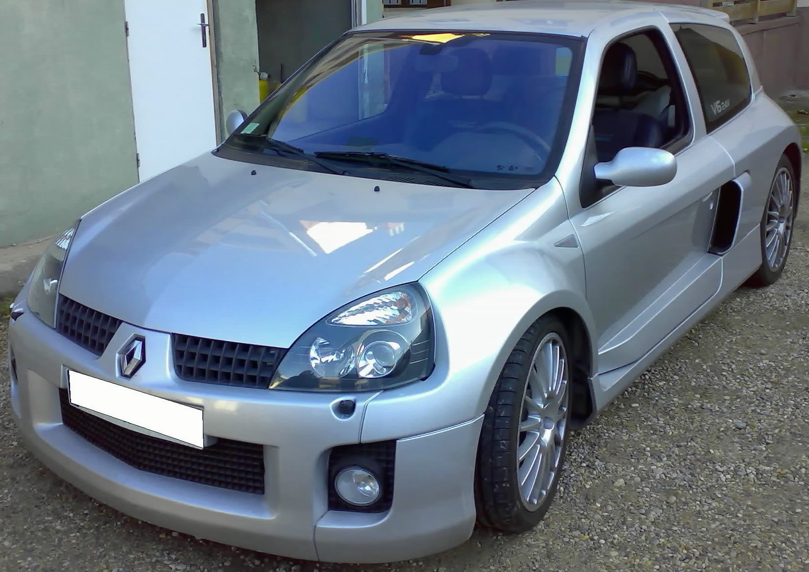 CLIO-002.jpg